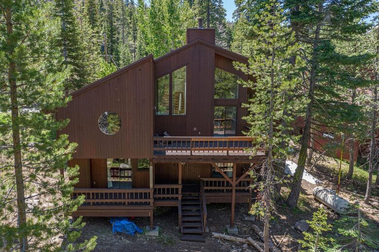 Alpine Meadow Ski Home | Near Lake Tahoe - Alpine Meadows, California