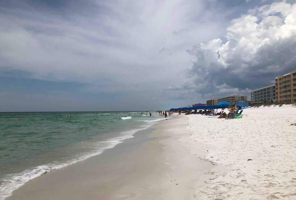 Chic Ocean Front 3-Bedroom Condo with a Pool - Fort Walton Beach, Florida