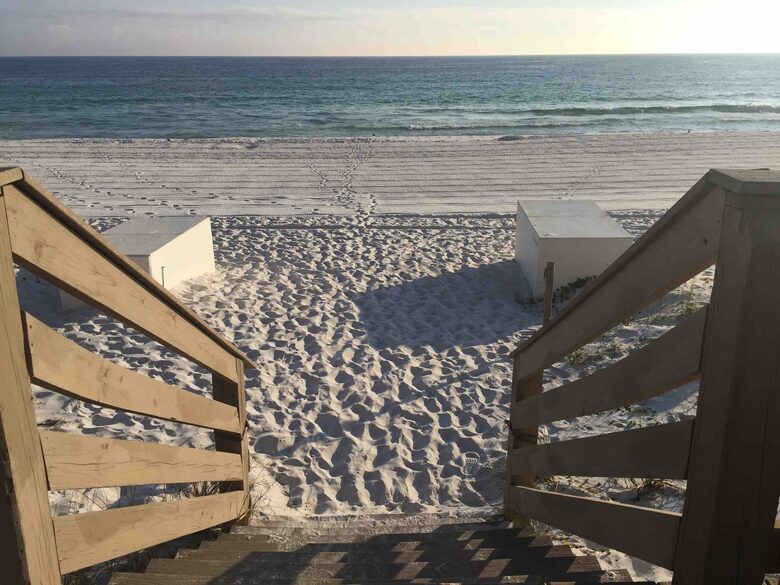 Chic Ocean Front 3-Bedroom Condo with a Pool - Fort Walton Beach, Florida