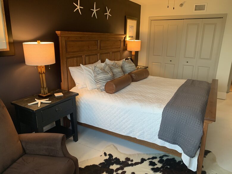 Chic Ocean Front 3-Bedroom Condo with a Pool - Fort Walton Beach, Florida