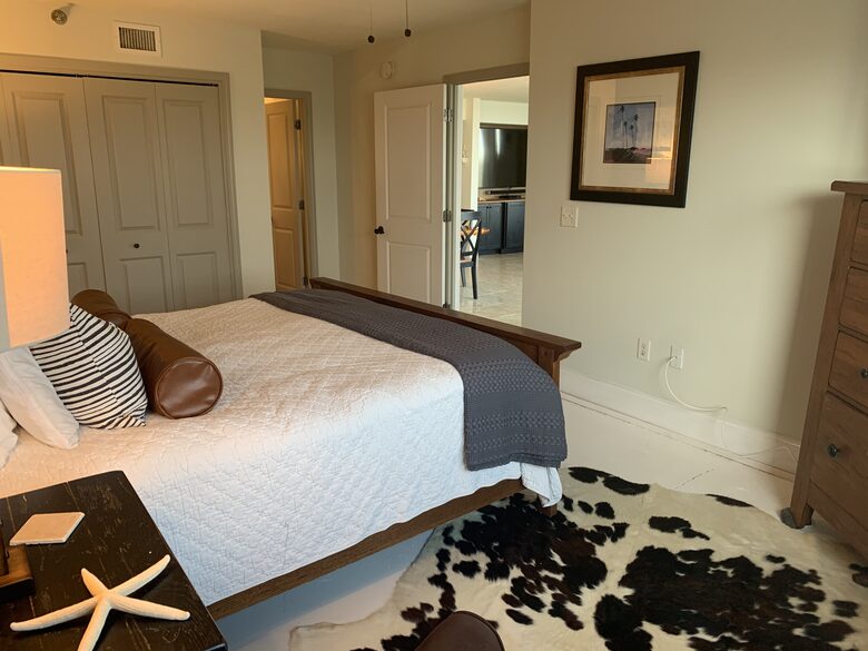 Chic Ocean Front 3-Bedroom Condo with a Pool - Fort Walton Beach, Florida