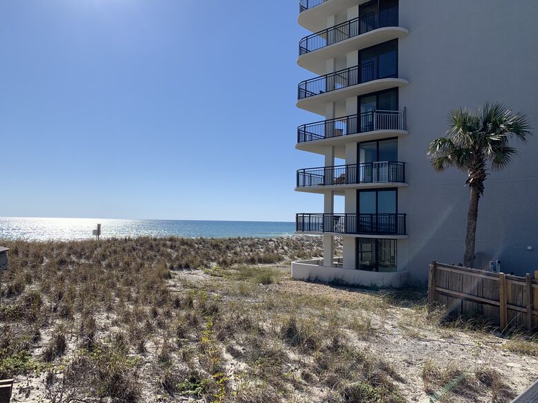Chic Ocean Front 3-Bedroom Condo with a Pool - Fort Walton Beach, Florida