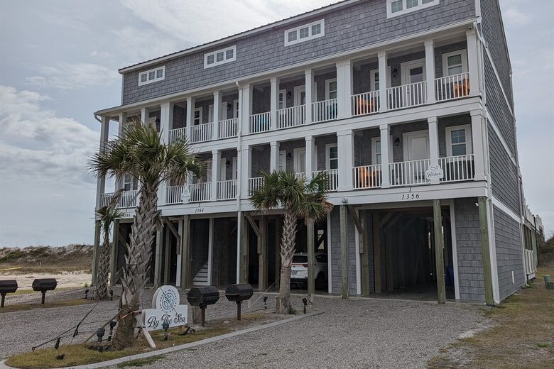 Renew by the Sea (Unit 2) | Oceanfront, Communal Pool, Hot Tubs, Elevator - North Topsail Beach, North Carolina
