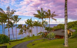 Luxury Oceanfront Balinese Oasis - Nīnole, Hawaii