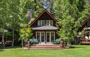Cabin in Metolius River Resort | Outdoor haven for golfers, adventure, and nature enthusiasts - Camp Sherman, Oregon