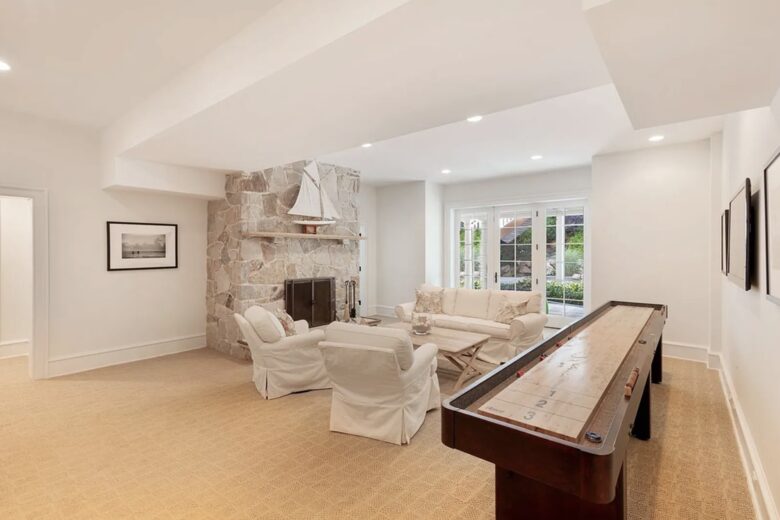 Sensational John Laffey-designed Home - Sag Harbor, New York