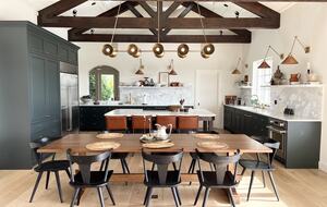 Alexander Valley Farmhouse - Cloverdale, California