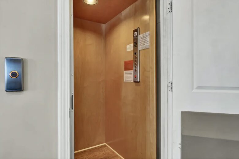 Sunrise Sands | Beachfront Retreat with Elevator - North Topsail Beach, North Carolina