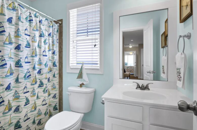 Sunrise Sands | Beachfront Retreat with Elevator - North Topsail Beach, North Carolina