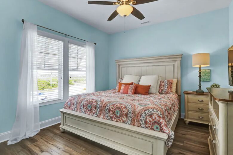 Sunrise Sands | Beachfront Retreat with Elevator - North Topsail Beach, North Carolina