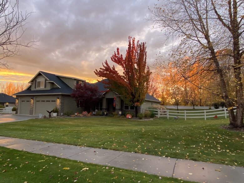 Spacious Idaho Getaway Minutes from Downtown Eagle - Eagle, Idaho
