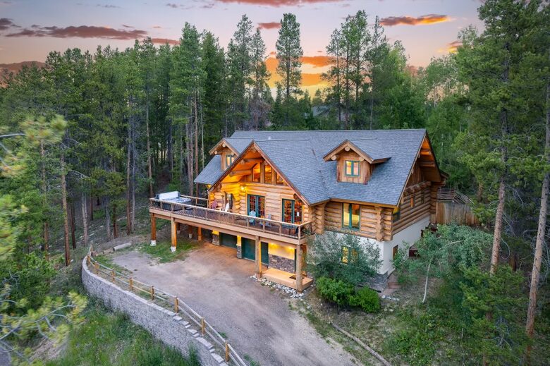 Winter Park Luxury Log Home | Hot Tub | Arcade |Amazing Views - Fraser, Colorado