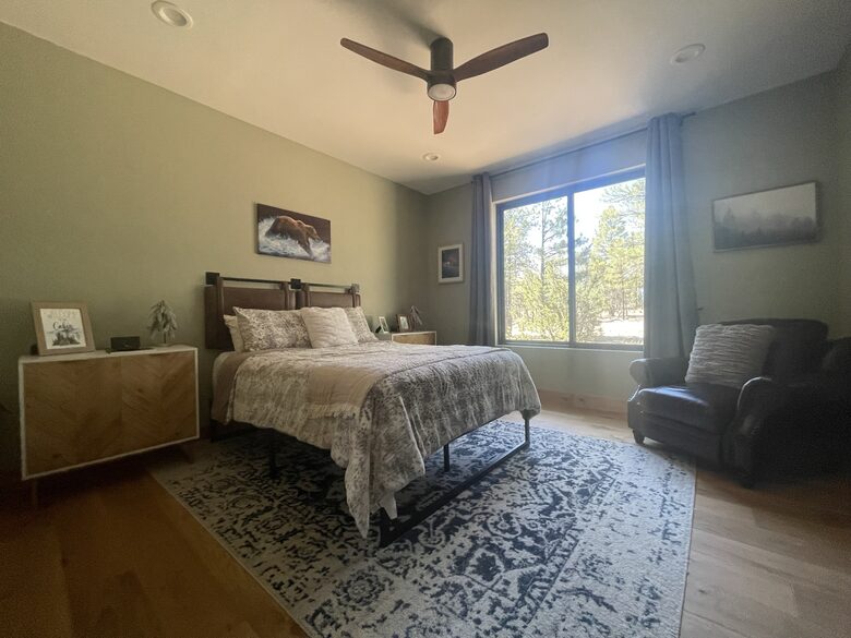 Large, Modern, Brand-new Cabin | On private 6 acres bordering national forest - Happy Jack, Arizona