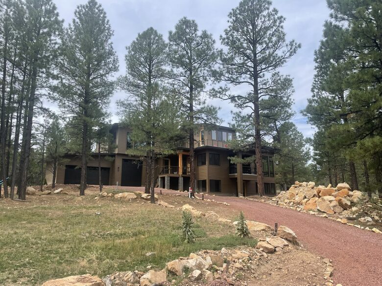 Large, Modern, Brand-new Cabin | On private 6 acres bordering national forest - Happy Jack, Arizona