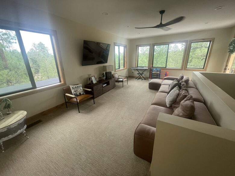 Large, Modern, Brand-new Cabin | On private 6 acres bordering national forest - Happy Jack, Arizona