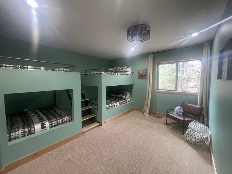 Large, Modern, Brand-new Cabin | On private 6 acres bordering national forest - Happy Jack, Arizona