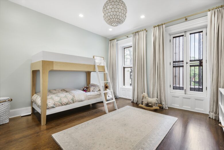 Kids bedroom