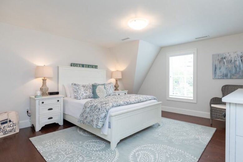 Quintessential Oceanfront Maine Estate - Cape Neddick, Maine