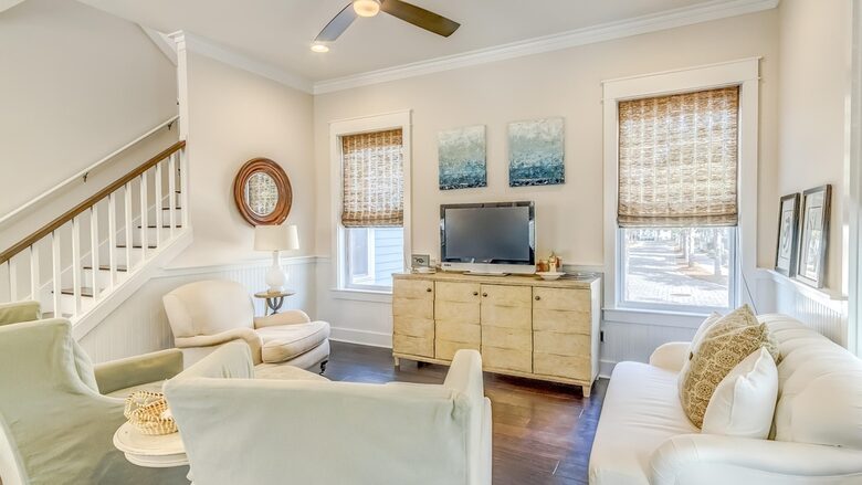 Modern home w/ shared pool | 8 minute walk to beach - Santa Rosa Beach, Florida