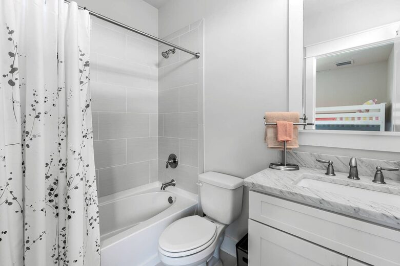 Modern home w/ shared pool | 8 minute walk to beach - Santa Rosa Beach, Florida