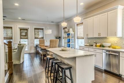 Modern home w/ shared pool | 8 minute walk to beach - Santa Rosa Beach, Florida