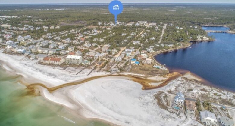 Modern home w/ shared pool | 8 minute walk to beach - Santa Rosa Beach, Florida