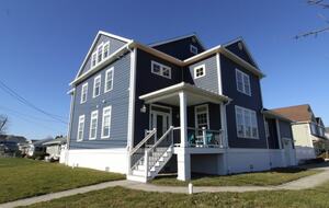 Custom 7BR Retreat | With private pool - Point Pleasant Beach, New Jersey