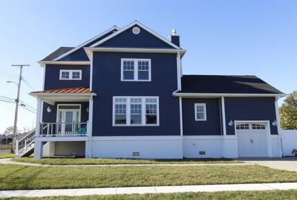 Custom 7BR Retreat | With private pool - Point Pleasant Beach, New Jersey