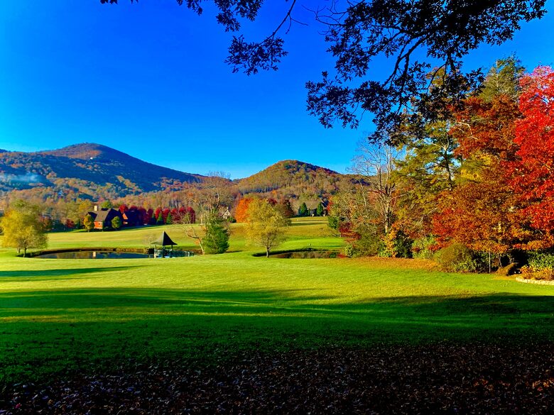 Farm Hollow - Banner Elk, North Carolina