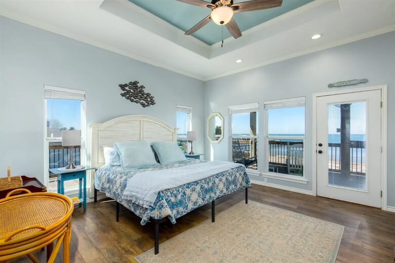 Tequila Sunset | With private pier and hot tub - Rockport, Texas