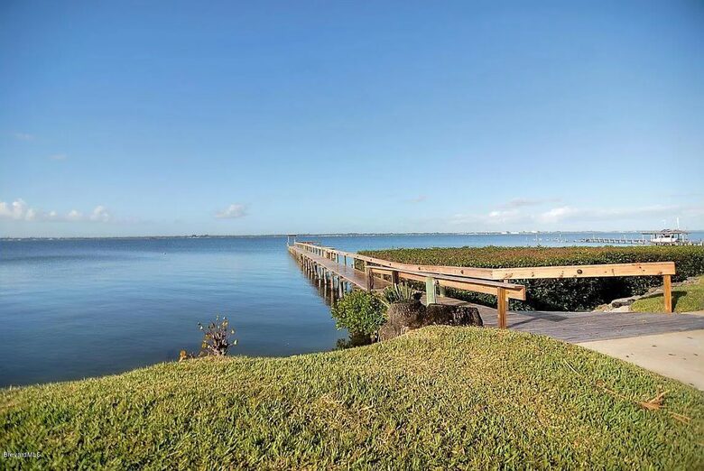 Melbourne Beach Retreat - Melbourne Beach, Florida