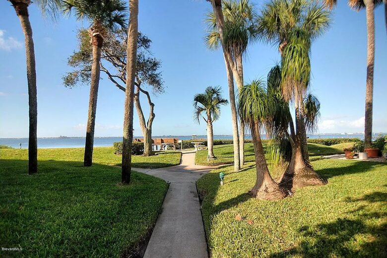 Melbourne Beach Retreat - Melbourne Beach, Florida