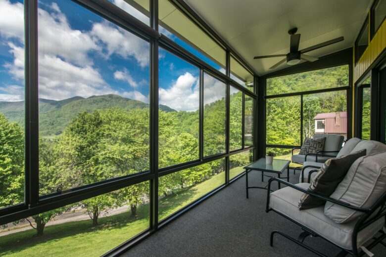 Modern Maggie Valley Getaway - Maggie Valley, North Carolina