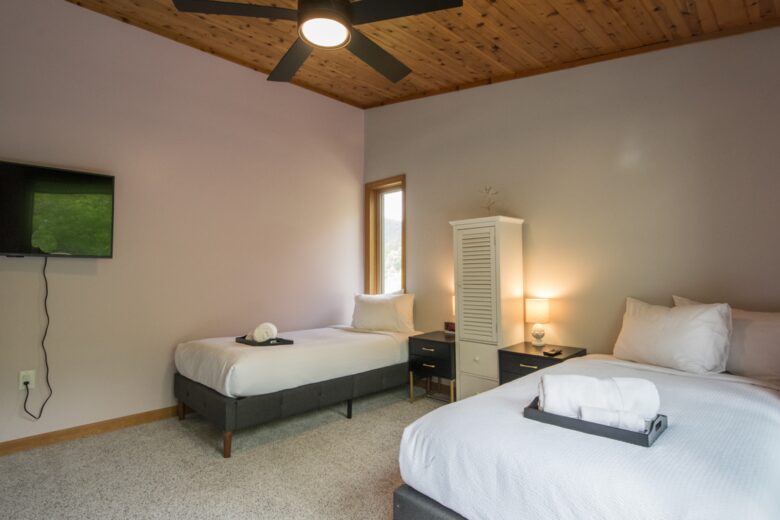 Modern Maggie Valley Getaway - Maggie Valley, North Carolina