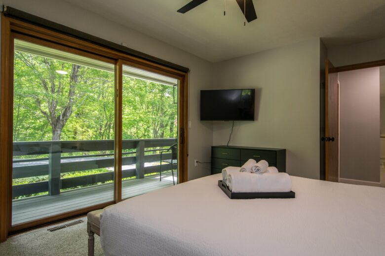 Modern Maggie Valley Getaway - Maggie Valley, North Carolina