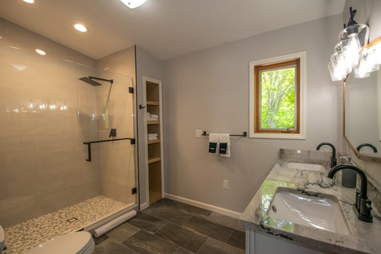 Modern Maggie Valley Getaway - Maggie Valley, North Carolina