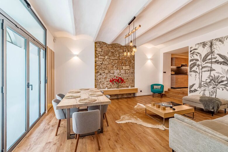 Loft Bone - Cannes, France