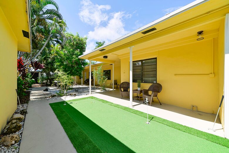 Spacious Villa with 9 bedrooms, pool, and great location! - Fort Lauderdale, Florida