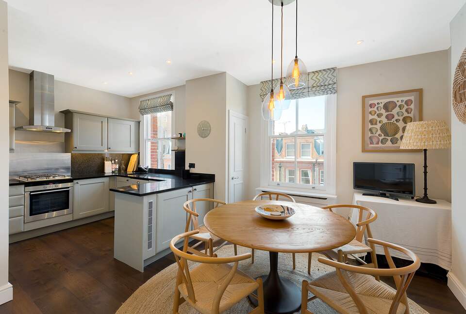 Luxury Kensington Apartment - London, United Kingdom