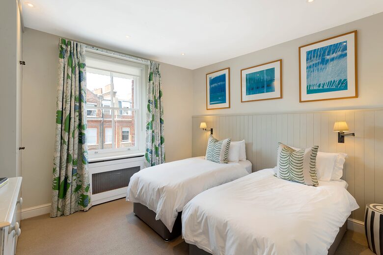 Luxury Kensington Apartment - London, United Kingdom