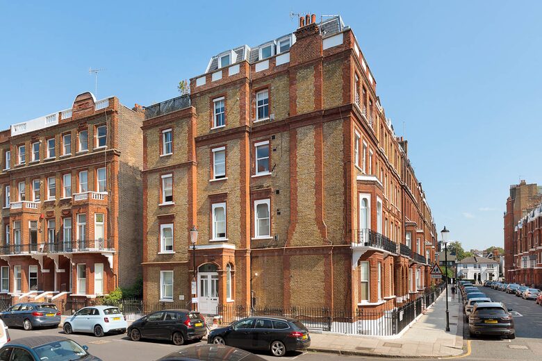 Luxury Kensington Apartment - London, United Kingdom