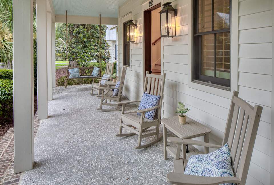 Charming Lowcountry Cottage in Palmetto Bluff - Bluffton, South Carolina