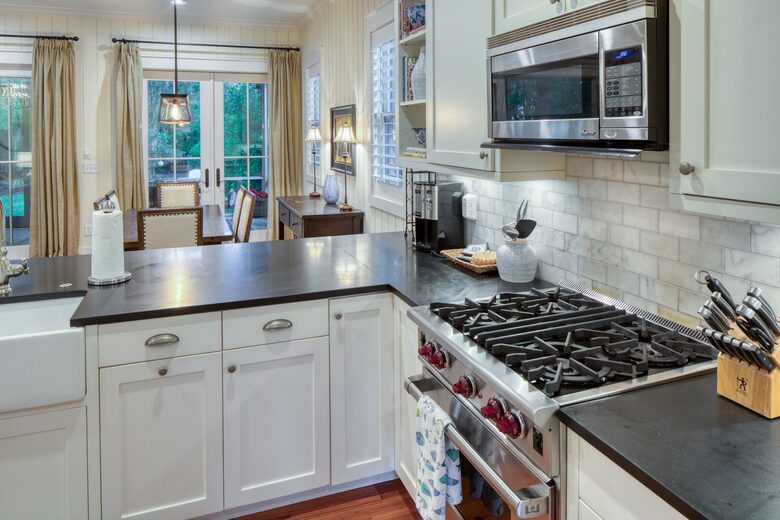 Charming Lowcountry Cottage in Palmetto Bluff - Bluffton, South Carolina