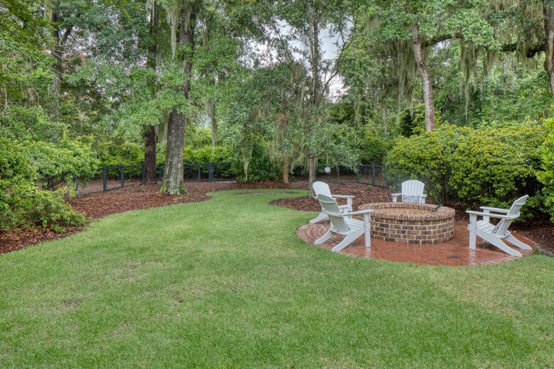 Charming Lowcountry Cottage in Palmetto Bluff - Bluffton, South Carolina