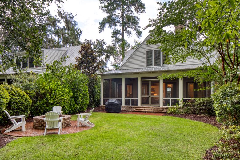 Charming Lowcountry Cottage in Palmetto Bluff - Bluffton, South Carolina