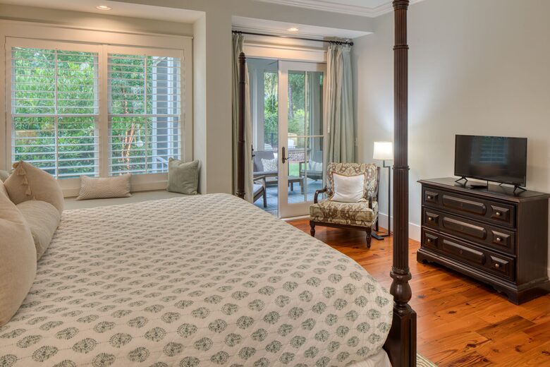 Charming Lowcountry Cottage in Palmetto Bluff - Bluffton, South Carolina