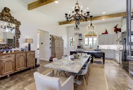 Brenham-Home/Barn | Amazing place to stay! - Brenham, Texas