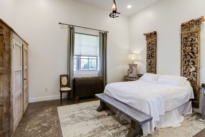 Brenham-Home/Barn | Amazing place to stay! - Brenham, Texas
