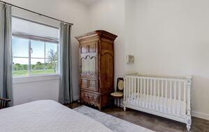 Brenham-Home/Barn & "Little Spot of Heaven" Vacation Retreat - Brenham, Texas
