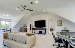 Brenham-Home/Barn & "Little Spot of Heaven" Vacation Retreat - Brenham, Texas